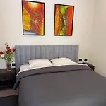 Venis 4*