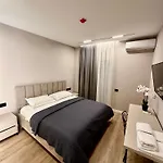 فندق Venis