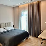 Venis Hotell 4*