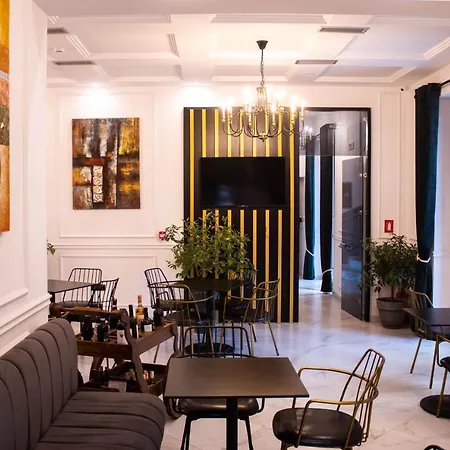 Venis Hotel